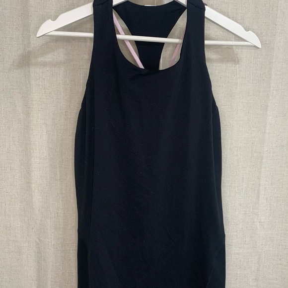 FABLETICS Kessler Built in Bra Tank - Petal/Shadow - Picture 4 of 9